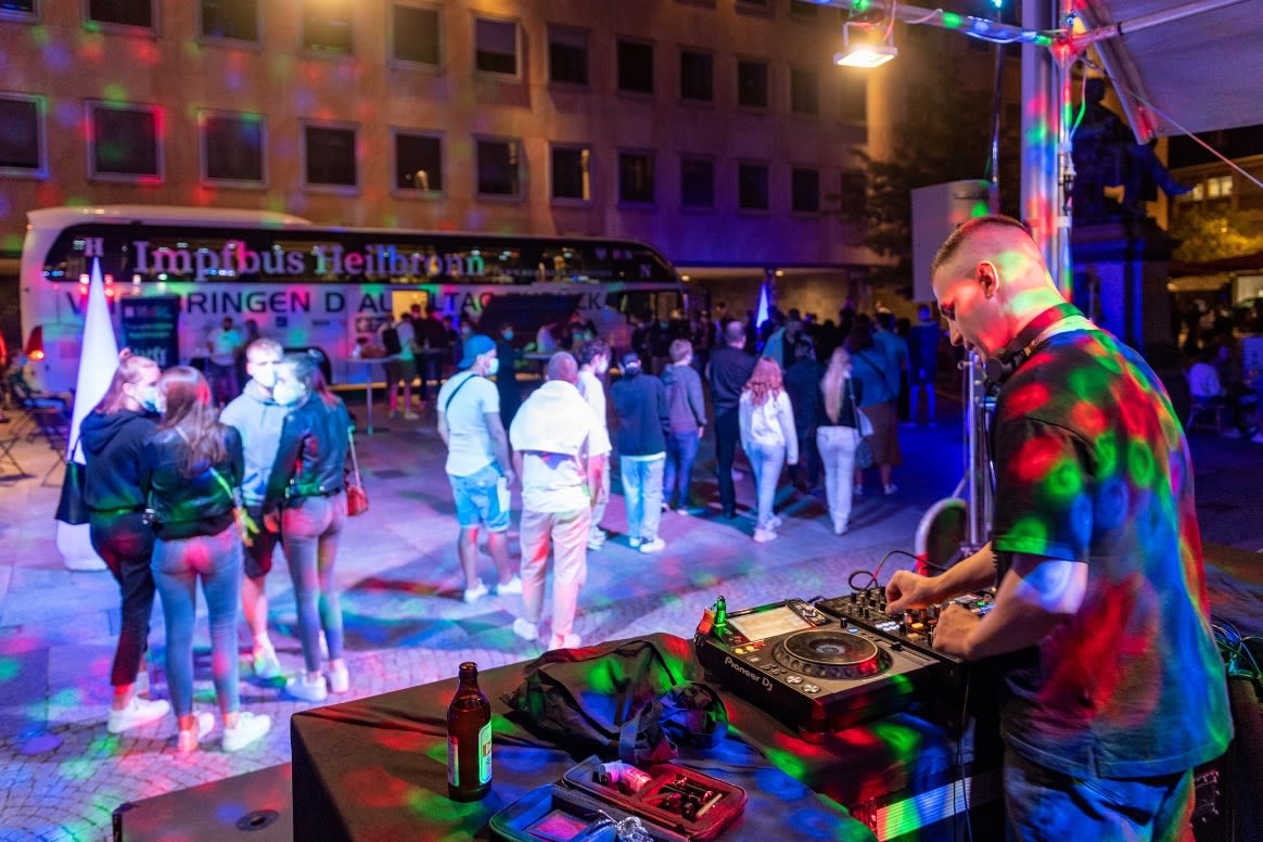 Beim Impfclub bekommen Heilbronner ihre Spritze.